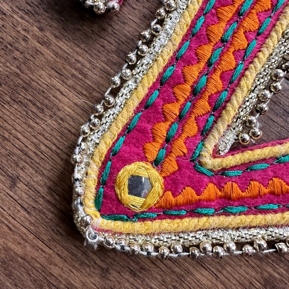 ⛄️ 50% off⛄️ Felt Z Letter Ornament /Present Topper - Picture 4 of 5